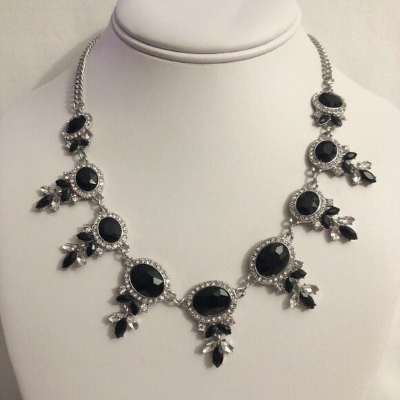 Charming Charlie RSVP Rhinestone Collar Necklace NWT - Picture 1 of 8